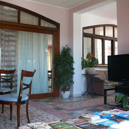 Residence Hotel La Commenda Montefiascone Exterior photo